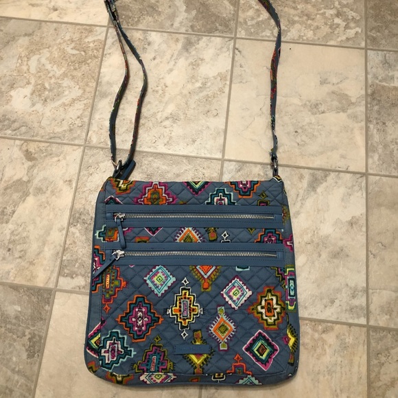 Vera bradley crossbody - Picture 2 of 5